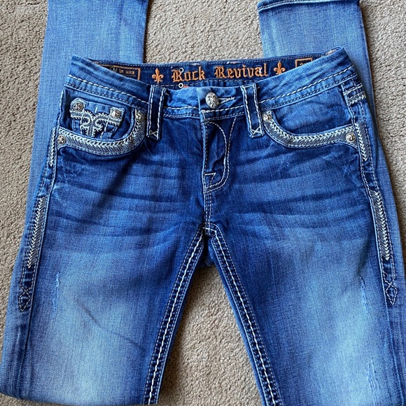 Ashley cut Rock Revivals - Picture 3 of 3